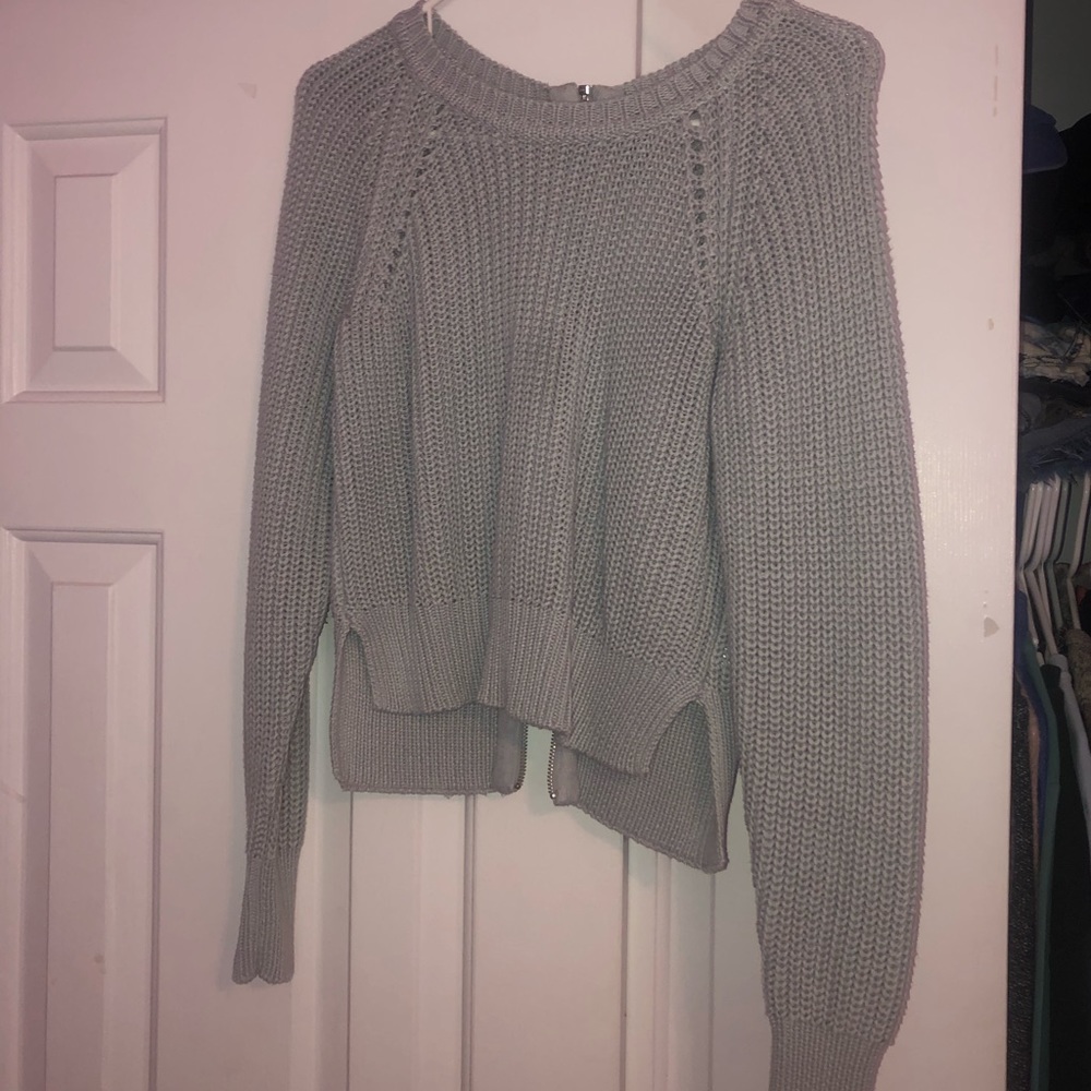 H&M Zip-Back Cropped Sweater